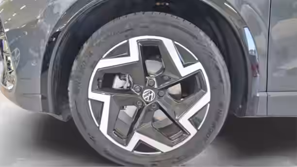 VOLKSWAGEN TIGUAN 14 / 22