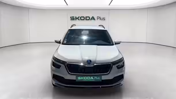 SKODA KAMIQ 8 / 19