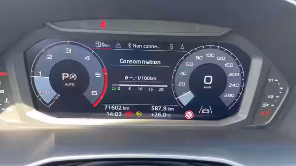 AUDI Q3 SPORTBACK 28 / 33