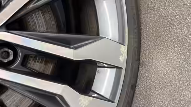 VOLKSWAGEN T-ROC 27 / 30