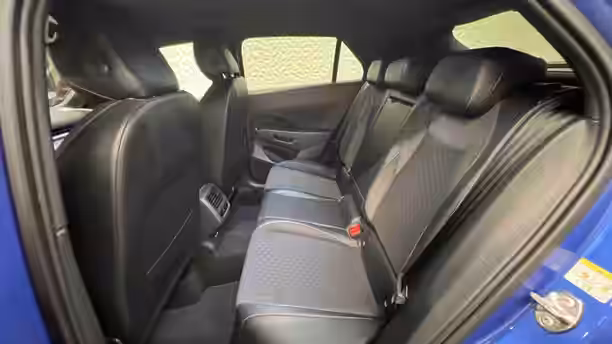 VOLKSWAGEN T-ROC 12 / 22