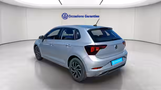 VOLKSWAGEN POLO 3 / 23