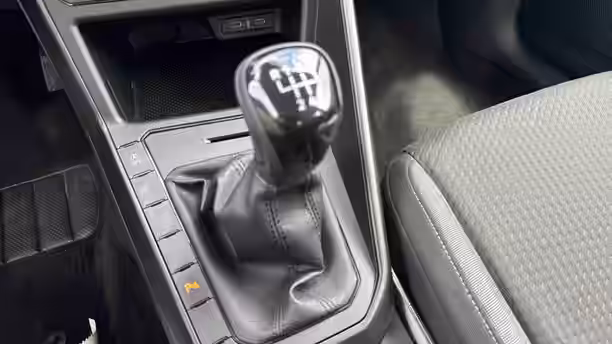VOLKSWAGEN POLO 23 / 29