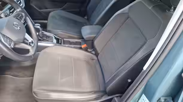 VOLKSWAGEN T-ROC 18 / 26
