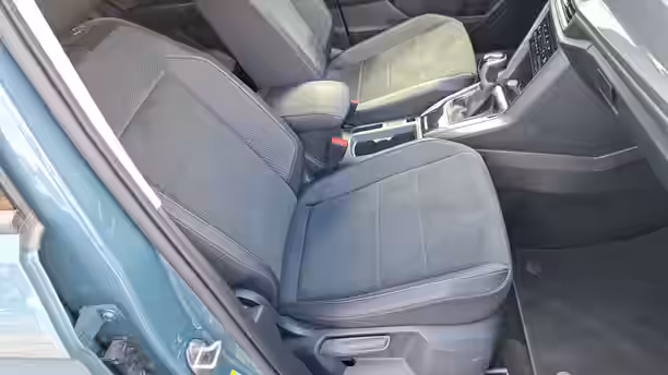 VOLKSWAGEN T-ROC 21 / 26