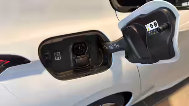 PEUGEOT 308 ELECTRIQUE 30 / 34