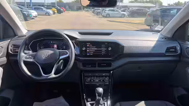 VOLKSWAGEN T-CROSS 9 / 37