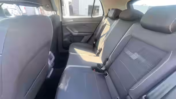 VOLKSWAGEN T-CROSS 12 / 37