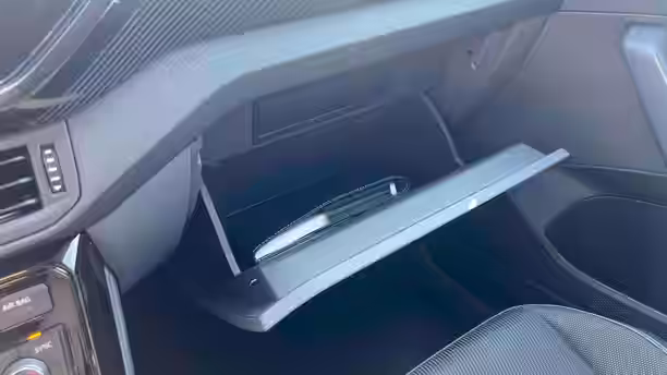 VOLKSWAGEN T-CROSS 29 / 37