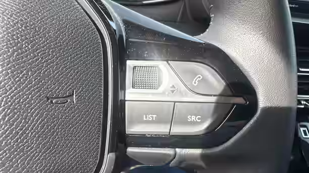 PEUGEOT 208 22 / 29