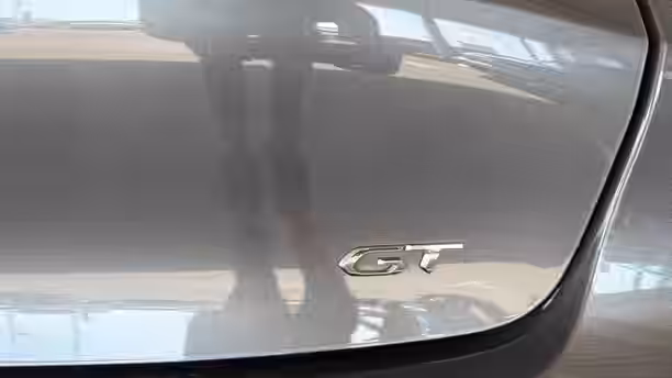 PEUGEOT 208 29 / 30