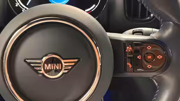 MINI COUNTRYMAN F60 LCI 28 / 31