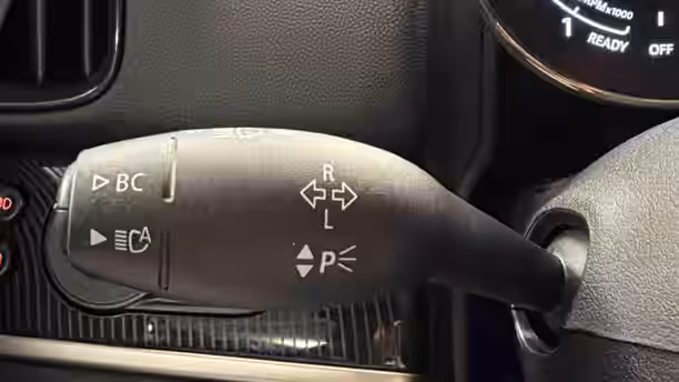 MINI COUNTRYMAN F60 LCI 18 / 31