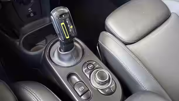 MINI HATCH 3 PORTES ELECTRIC F56 BEV LCI 16 / 31