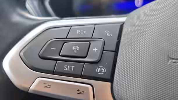 VOLKSWAGEN T-CROSS 20 / 31