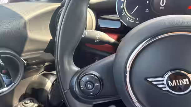MINI CABRIOLET F57 LCI 28 / 34