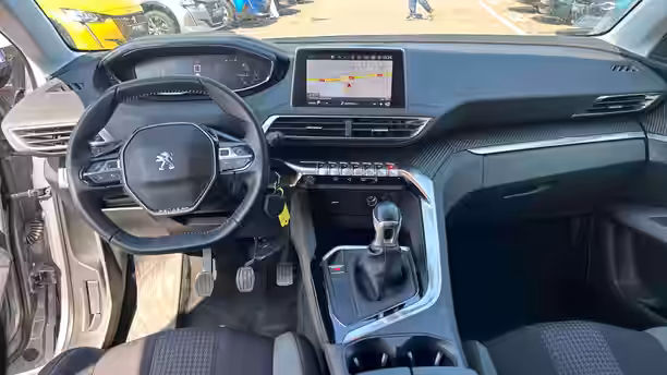 PEUGEOT 3008 9 / 34
