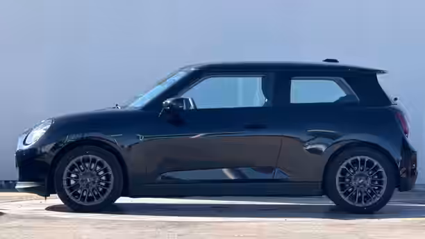 MINI COOPER ELECTRIC J01 2 / 32