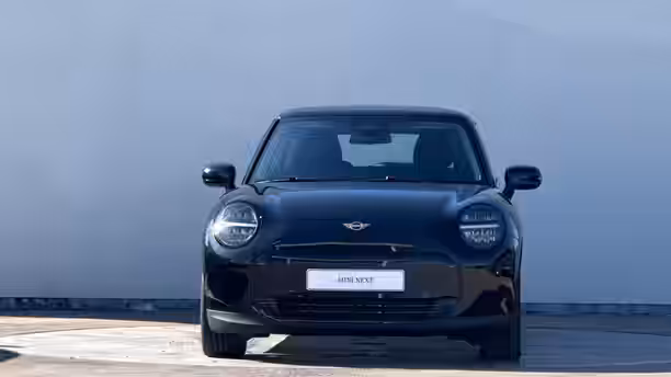 MINI COOPER ELECTRIC J01 8 / 32