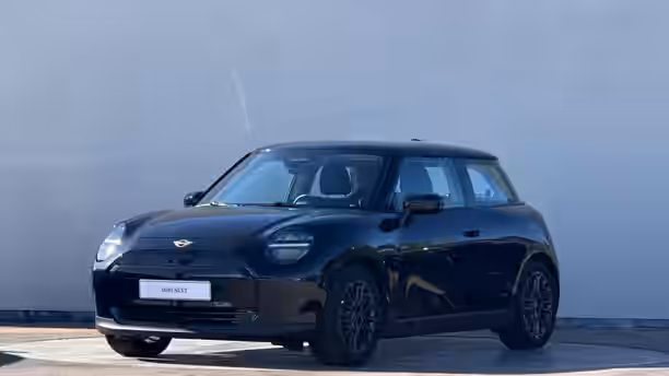 MINI COOPER ELECTRIC J01 1 / 32