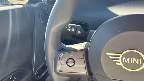 MINI COOPER ELECTRIC J01 13 / 32