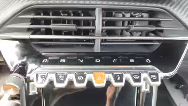 PEUGEOT 2008 25 / 29