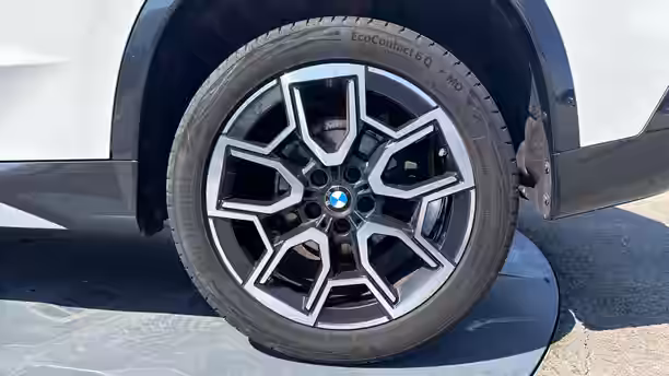 BMW X1 U11 10 / 32
