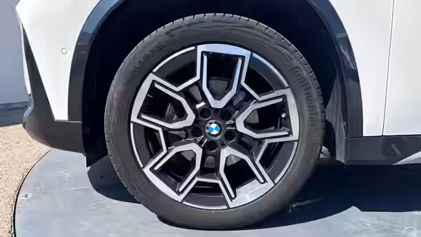 BMW X1 U11 9 / 32