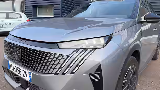 PEUGEOT 3008 29 / 45