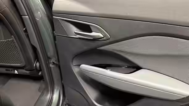AUDI Q3 22 / 25