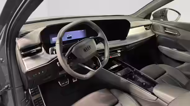 AUDI Q3 9 / 25