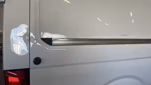 VOLKSWAGEN UTILITAIRES CRAFTER VAN 22 / 23
