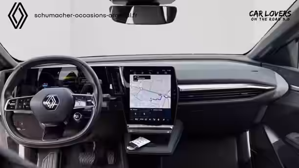 RENAULT MEGANE E-TECH 10 / 33