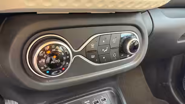 RENAULT TWINGO E-TECH ELECTRIQUE 17 / 23