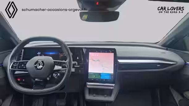 RENAULT MEGANE E-TECH 4 / 30