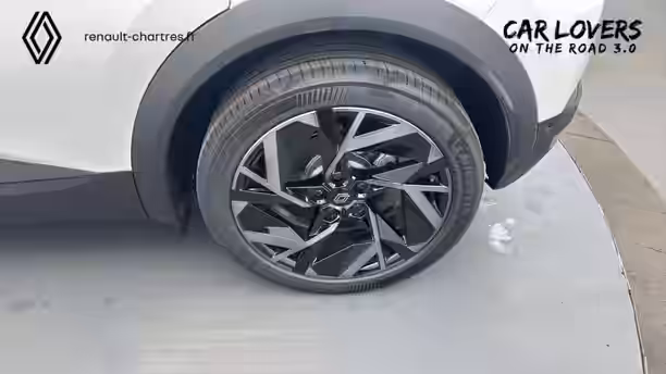 RENAULT CAPTUR 10 / 33