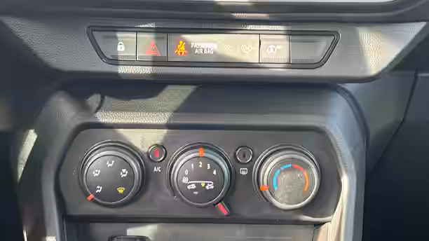 DACIA SANDERO 22 / 25
