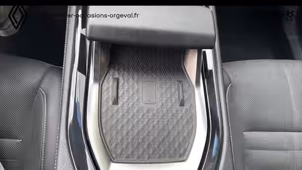 RENAULT AUSTRAL 22 / 30