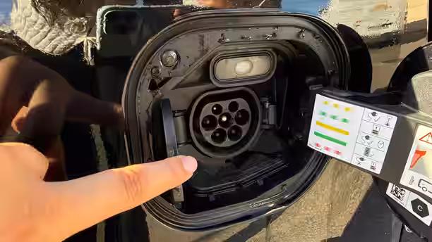 RENAULT TWINGO E-TECH ELECTRIQUE 38 / 39