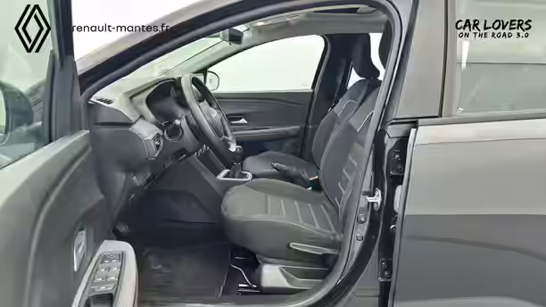 DACIA SANDERO 13 / 34