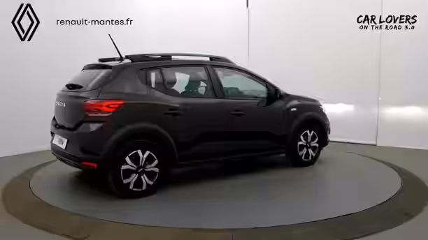 DACIA SANDERO 32 / 34