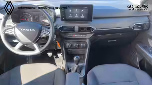 DACIA SANDERO 29 / 30