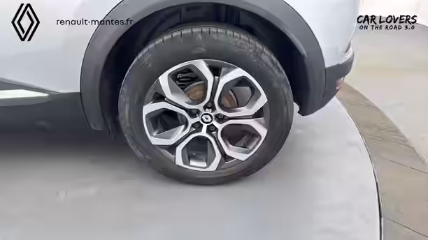 RENAULT CAPTUR 10 / 33