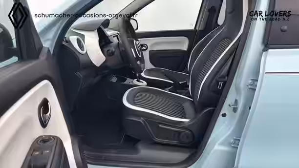 RENAULT TWINGO E-TECH ELECTRIQUE 15 / 27