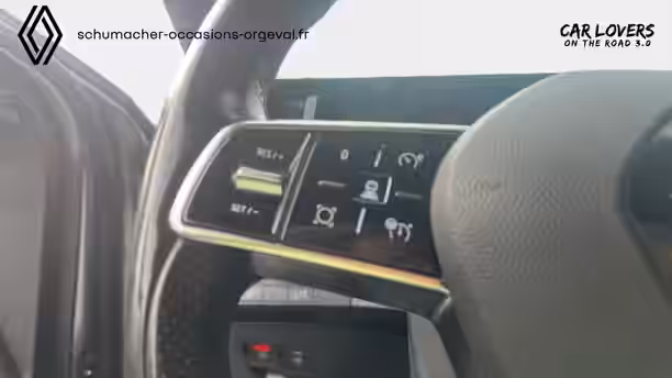 RENAULT MEGANE E-TECH 7 / 34