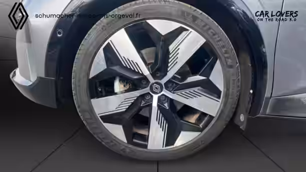 RENAULT MEGANE E-TECH 15 / 34