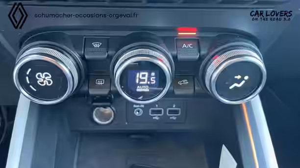 RENAULT CLIO V 11 / 28