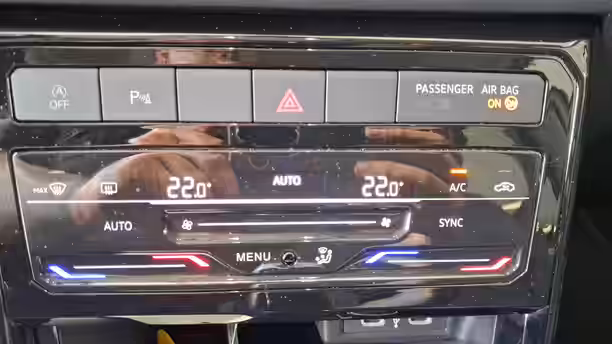 VOLKSWAGEN T-CROSS 17 / 18
