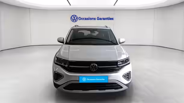VOLKSWAGEN T-CROSS 8 / 18