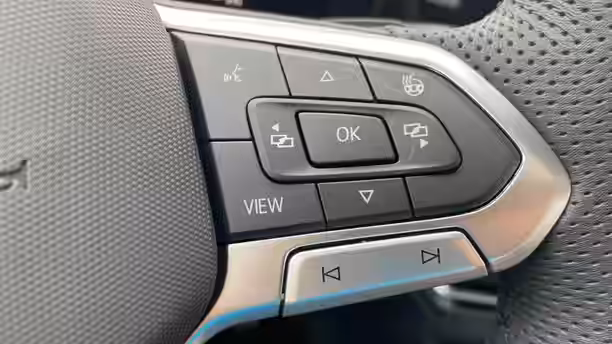 VOLKSWAGEN TIGUAN 17 / 36
